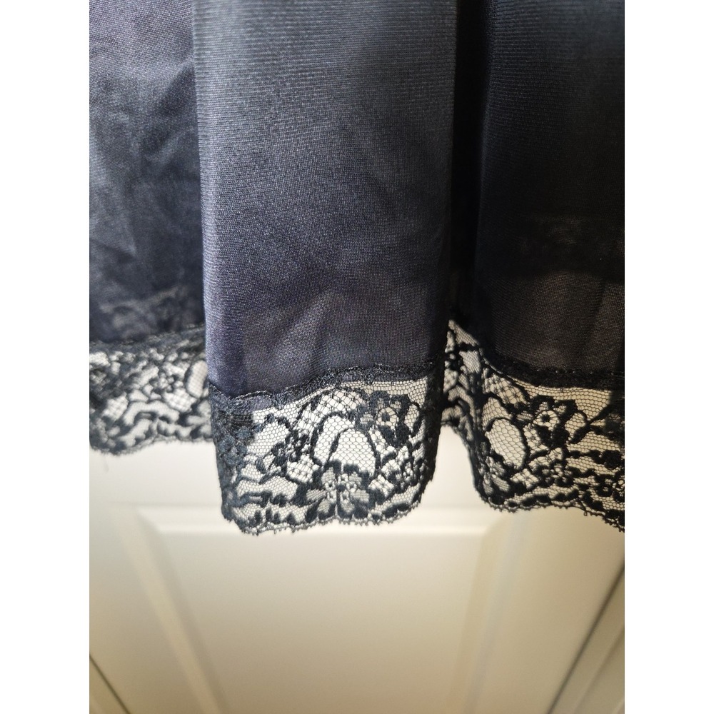 Vtg 1960s Vanity Fair Tricot Nylon‎ Lace Bodice Black Slip Dress Size 32 Short - Picture 7 of 11